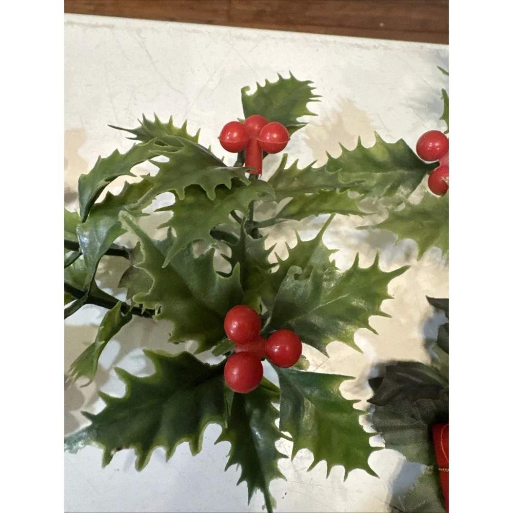 Lot 6 Vintage wreath Ring‎ Christmas Silk & Plastic Greenery Holly Berries